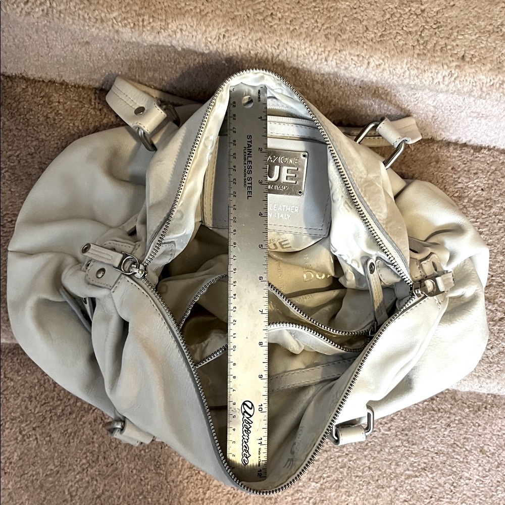 EUC~Tentazione Due Shoulder Bag, Buttery Soft, 100% GENUINE Full Grain LEATHER - Picture 11 of 13